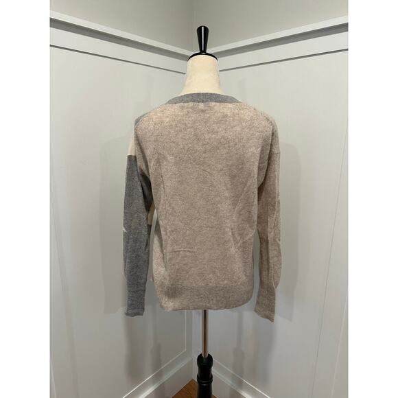 White + Warren Star Pattern Cashmere Sweater - Picture 2 of 4